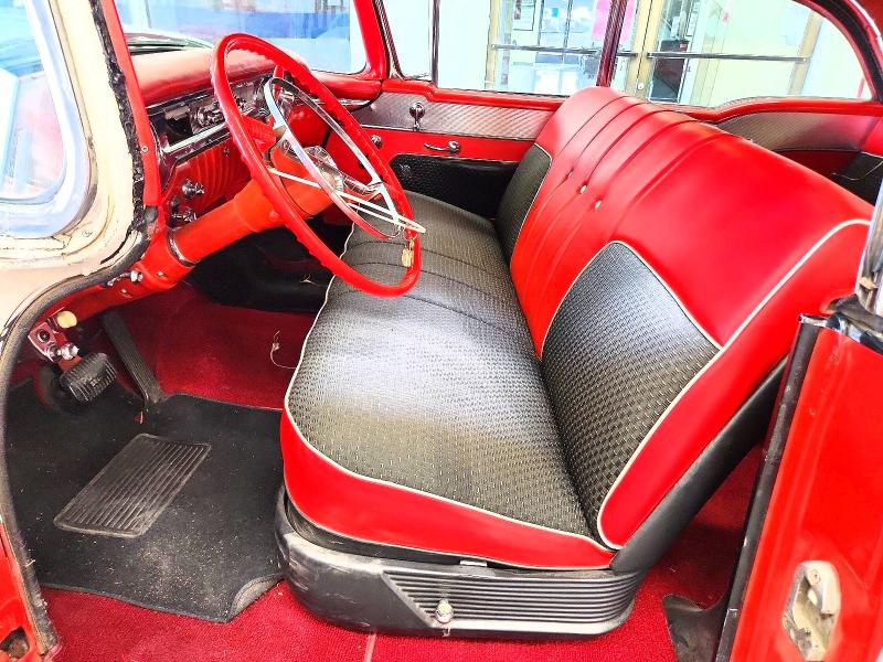 62826606 :رقم المزاد ، 568K5134 vin ، 1956 Oldsmobile 88 مزاد بيع