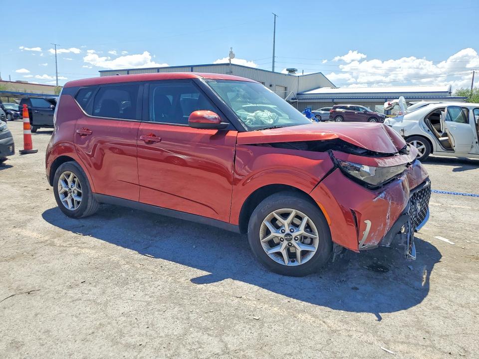 61178576 :رقم المزاد ، KNDJ23AU6P7848290 vin ، 2023 Kia Soul مزاد بيع