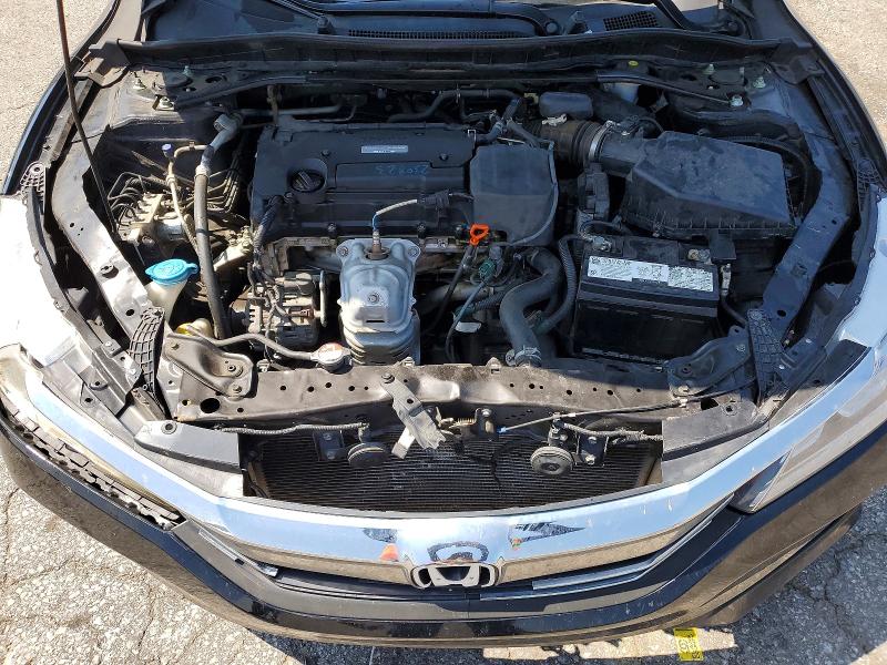62075016 :رقم المزاد ، 1HGCR2F55HA246972 vin ، 2017 Honda Accord مزاد بيع