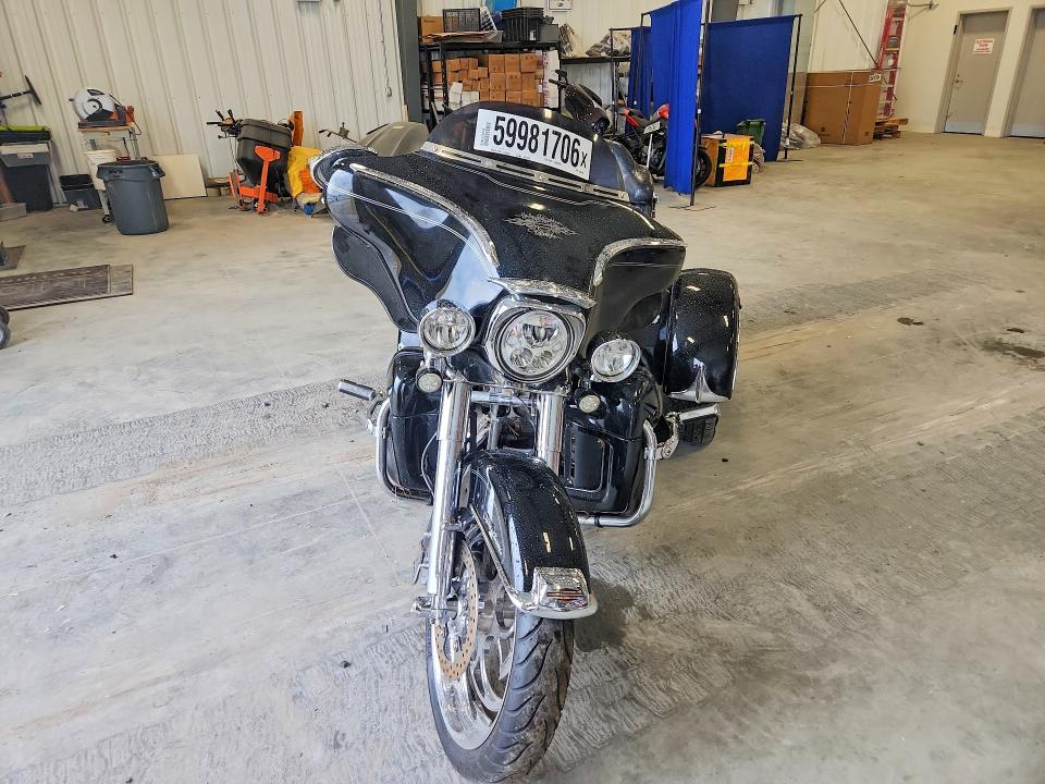 59981706 :رقم المزاد ، 5HD1MAM1X9Y850290 vin ، 2009 Harley-davidson Flhtcutg مزاد بيع
