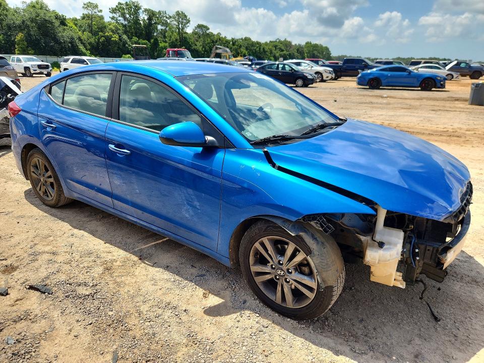 61995126 :رقم المزاد ، 5NPD84LF4HH009641 vin ، 2017 Hyundai Elantra مزاد بيع