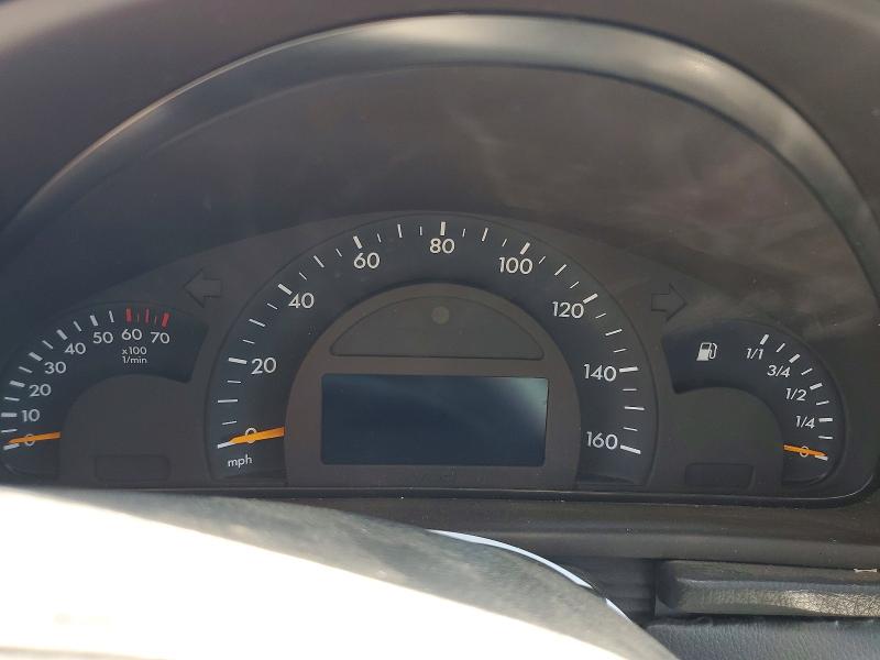Продажа на аукционе авто 2001 Mercedes-benz C, vin: WDBRF61J11F037653, номер лота: 61235926