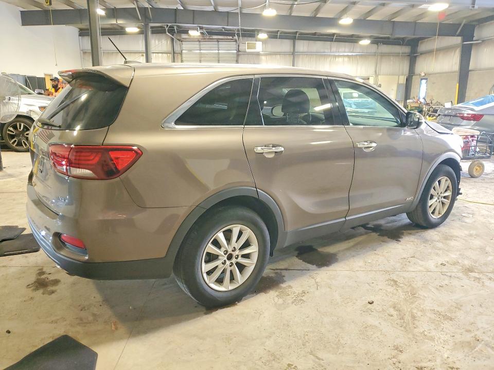 61971876 :رقم المزاد ، 5XYPGDA50KG572517 vin ، 2019 Kia Sorento مزاد بيع