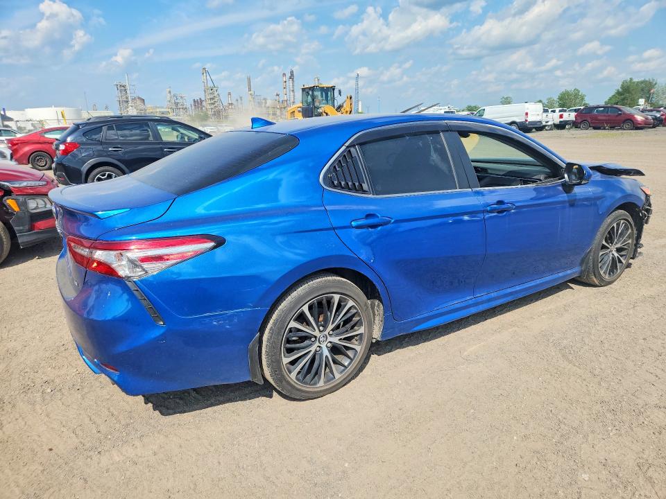 2018 Toyota Camry მანქანა იყიდება აუქციონზე, vin: 4T1B11HKXJU123490, აუქციონის ნომერი: 60478156