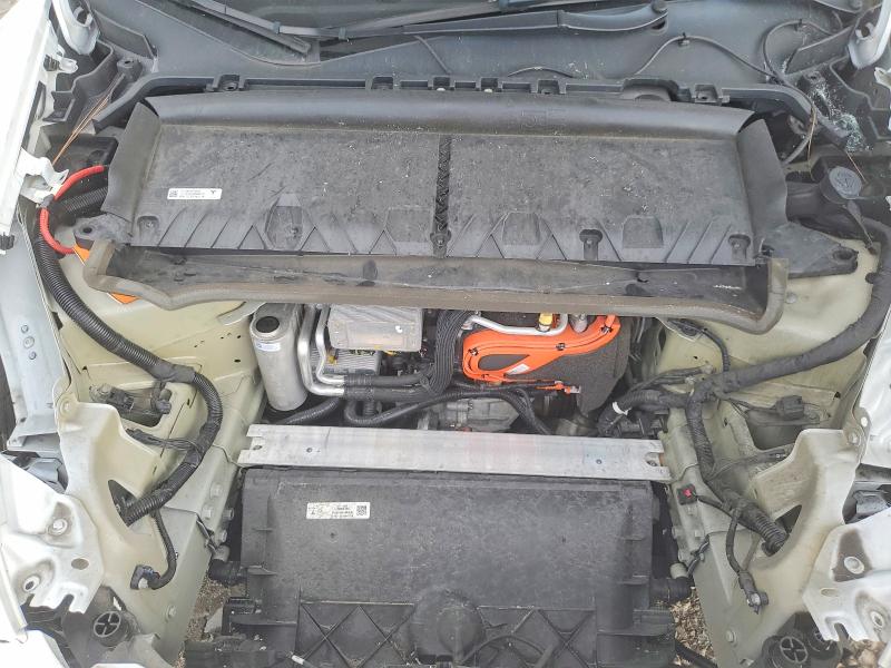 Auction sale of the 2021 Tesla Model Y, vin: 5YJYGAEE8MF284221, lot number: 63318256