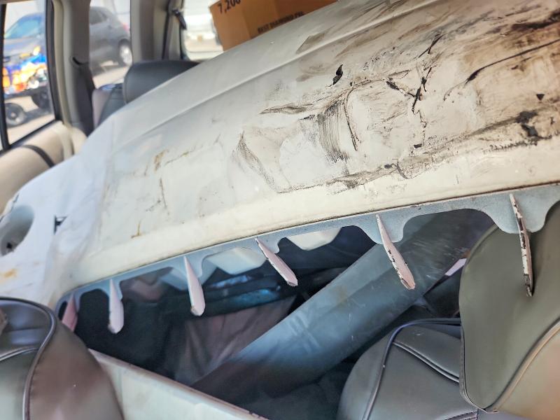 61414126 :رقم المزاد ، JTEDP21A050058483 vin ، 2005 Toyota Highlander مزاد بيع