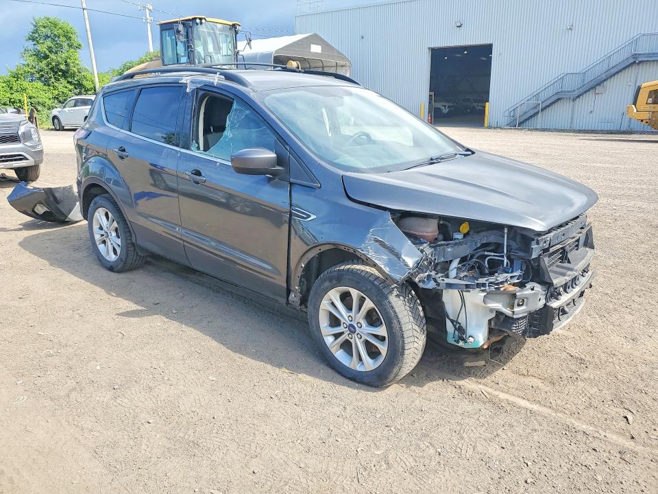 2017 Ford Escape მანქანა იყიდება აუქციონზე, vin: 1FMCU9G91HUC82529, აუქციონის ნომერი: 61152236