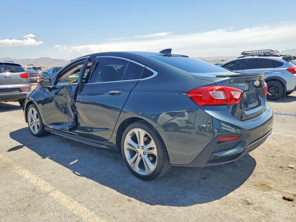 Продаж на аукціоні авто 2018 Chevrolet Cruze, vin: 1G1BF5SM3J7143305, номер лоту: 62997766