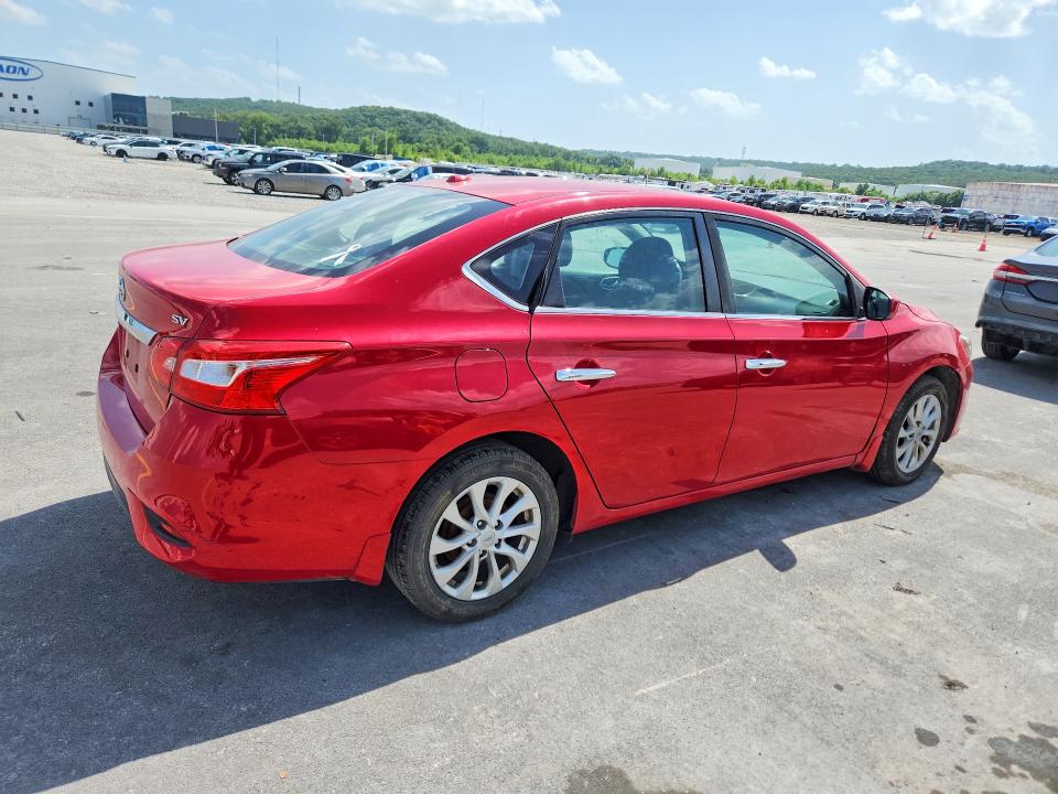 2018 Nissan Sentra მანქანა იყიდება აუქციონზე, vin: 3N1AB7AP3JY259062, აუქციონის ნომერი: 61778486