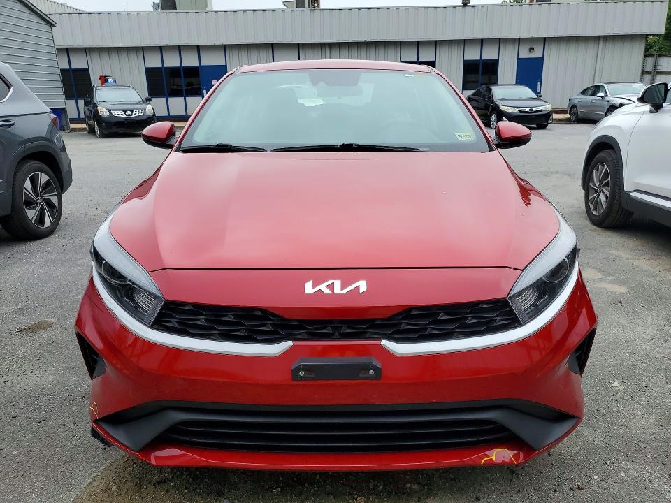 60028596 :رقم المزاد ، 3KPF24AD5PE571238 vin ، 2023 Kia Forte مزاد بيع