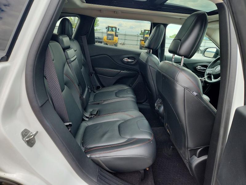 61952736 :رقم المزاد ، 1C4PJMBS2GW143136 vin ، 2016 Jeep Cherokee مزاد بيع