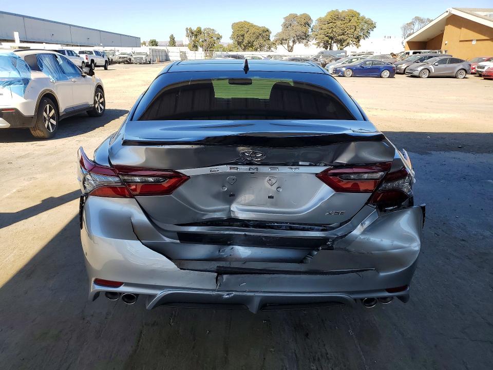 2023 Toyota Camry მანქანა იყიდება აუქციონზე, vin: 4T1K61AK1PU103522, აუქციონის ნომერი: 61122206
