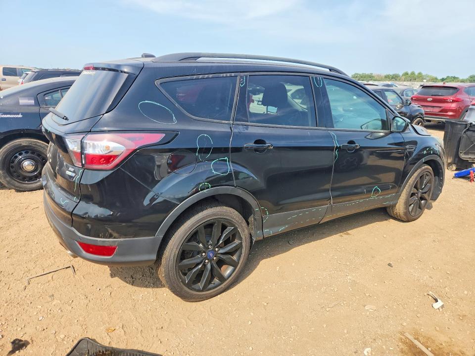 2017 Ford Escape მანქანა იყიდება აუქციონზე, vin: 1FMCU9GD1HUD52180, აუქციონის ნომერი: 60871566