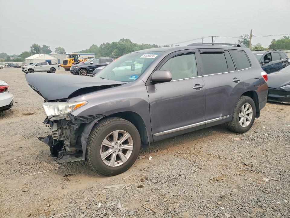 2011 Toyota Highlander მანქანა იყიდება აუქციონზე, vin: 5TDBK3EH5BS056633, აუქციონის ნომერი: 61568096