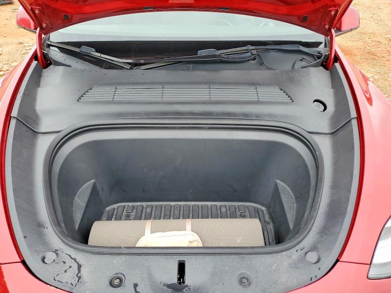 62121106 :رقم المزاد ، 5YJYGDEE3MF253685 vin ، 2021 Tesla Model Y مزاد بيع