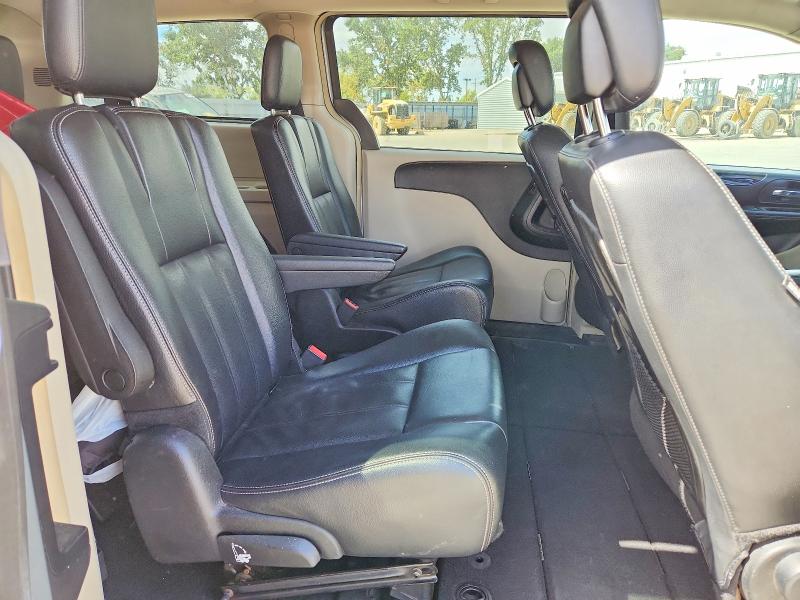 61968466 :رقم المزاد ، 2C4RC1BG7ER126058 vin ، 2014 Chrysler Town & Country مزاد بيع
