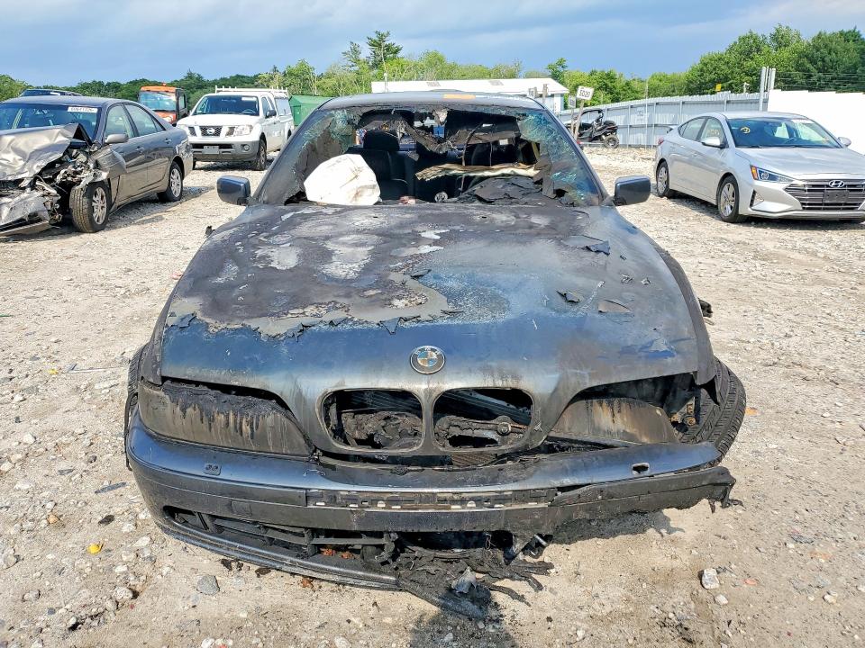 60658156 :رقم المزاد ، WBADT53491CE91852 vin ، 2001 Bmw 530 مزاد بيع