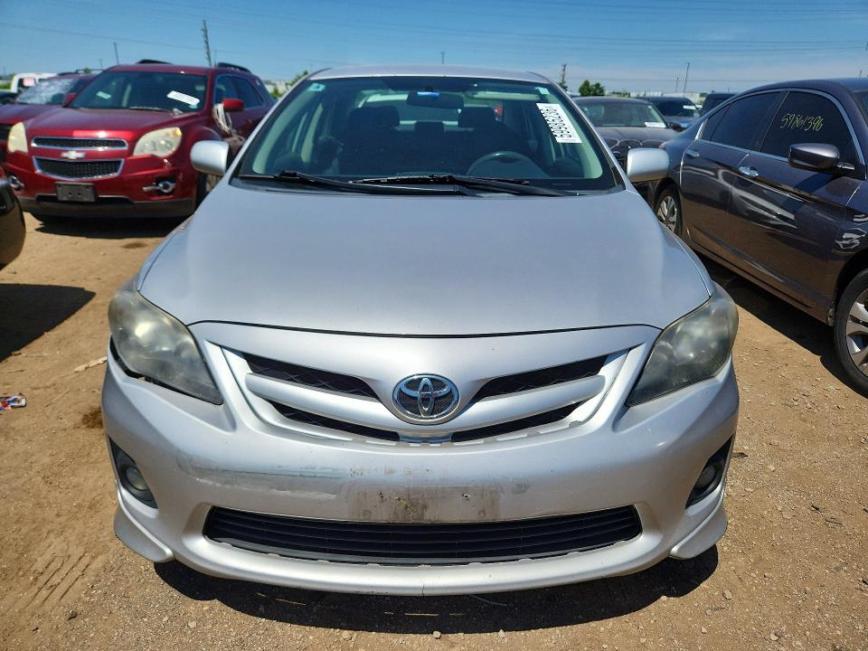 59985236 :رقم المزاد ، 2T1BU4EEXBC556429 vin ، 2011 Toyota Corolla مزاد بيع