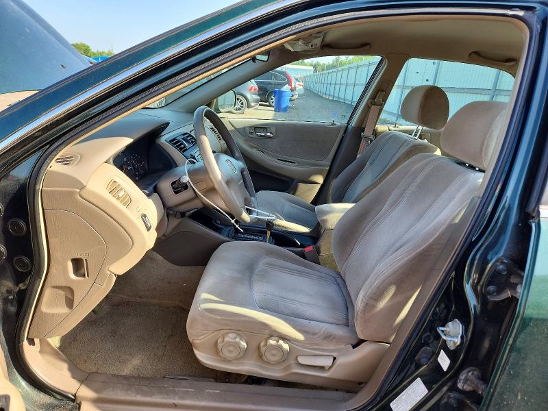 95588735 :رقم المزاد ، 1HGCG6658YA123650 vin ، 2000 Honda Accord مزاد بيع
