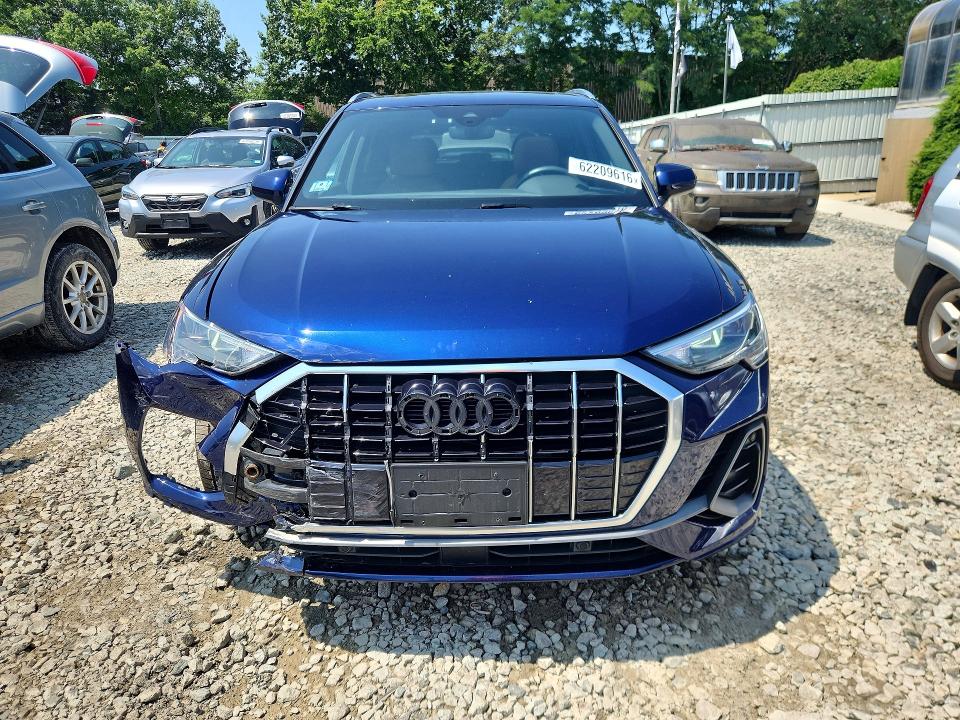 62209616 :رقم المزاد ، WA1DECF38M1017080 vin ، 2021 Audi Q3 مزاد بيع