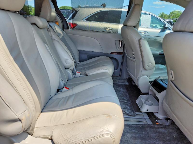 2014 Toyota Sienna მანქანა იყიდება აუქციონზე, vin: 5TDYK3DC7ES450607, აუქციონის ნომერი: 62126016