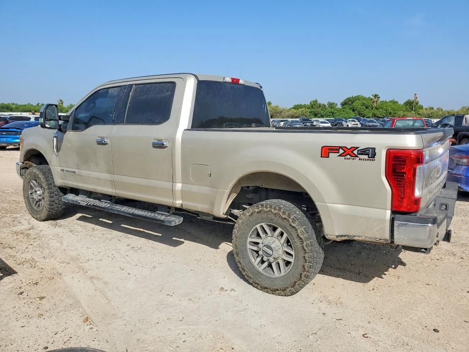 61015876 :رقم المزاد ، 1FT8W3BTXHEC09299 vin ، 2017 Ford F350 مزاد بيع