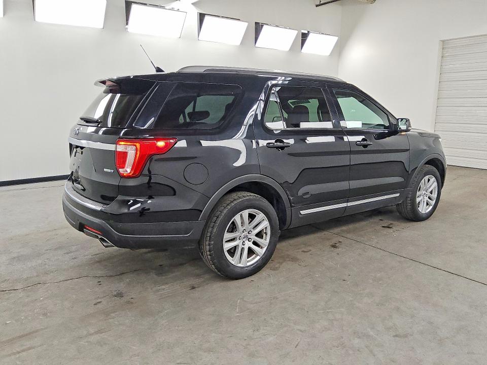 Продажа на аукционе авто 2018 Ford Explorer, vin: 1FM5K8DH2JGC65425, номер лота: 61496926