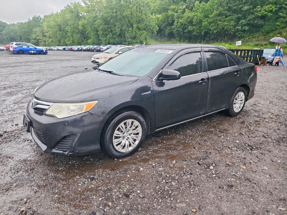 62908926 :رقم المزاد ، 4T1BD1FK5EU137717 vin ، 2014 Toyota Camry Hybrid مزاد بيع
