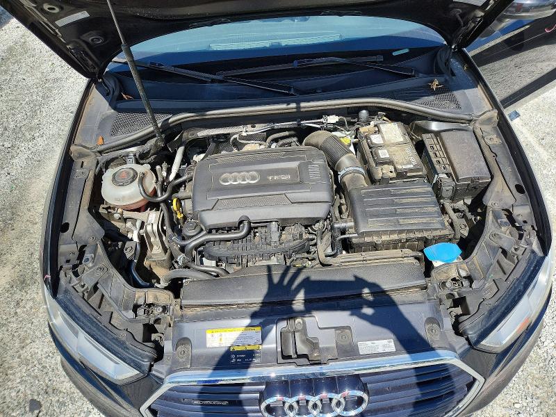 Продажа на аукционе авто 2018 Audi A3, vin: WAUJ8GFF2J1083120, номер лота: 61664266