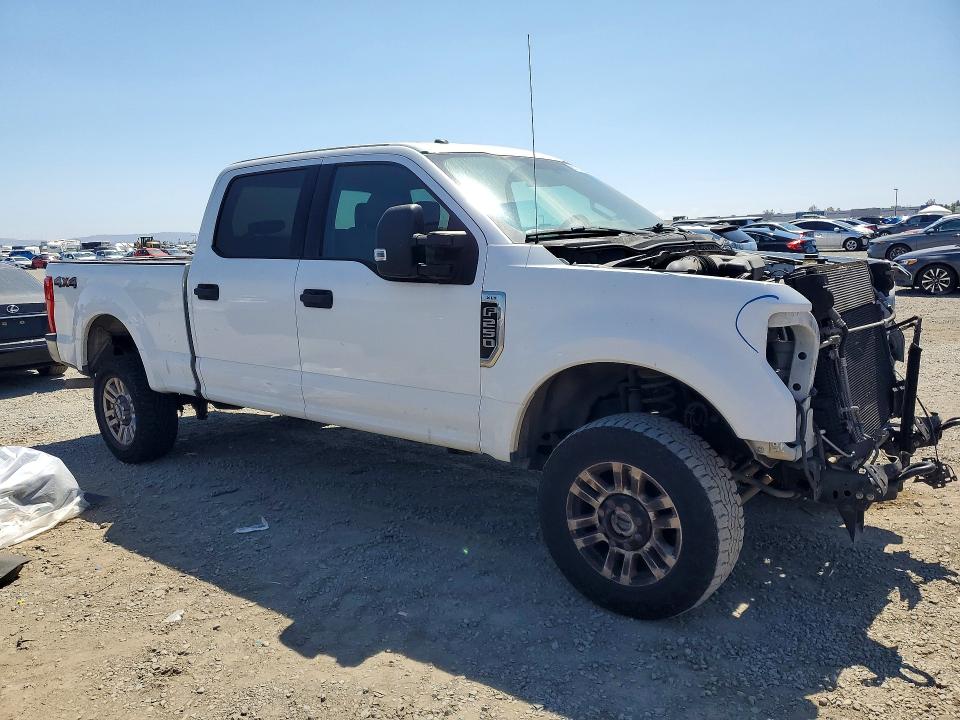 61187026 :رقم المزاد ، 1FT7W2B62HEB69588 vin ، 2017 Ford F250 مزاد بيع