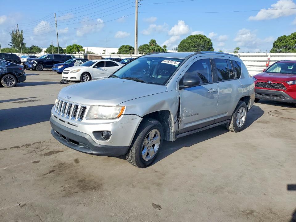 59820876 :رقم المزاد ، 1C4NJCBA9DD130447 vin ، 2013 Jeep Compass مزاد بيع