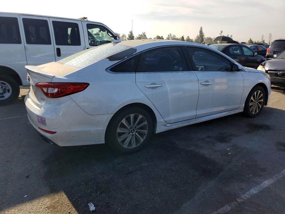 2015 Hyundai Sonata მანქანა იყიდება აუქციონზე, vin: 5NPE34AF6FH097739, აუქციონის ნომერი: 62617716