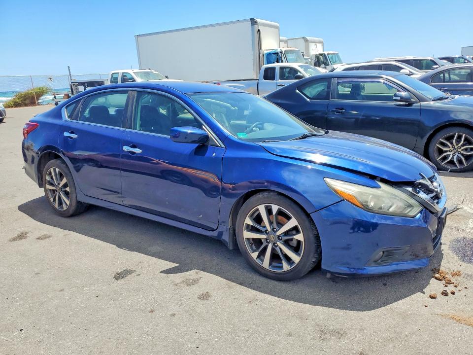 2017 Nissan Altima მანქანა იყიდება აუქციონზე, vin: 1N4AL3AP2HC142441, აუქციონის ნომერი: 63254676