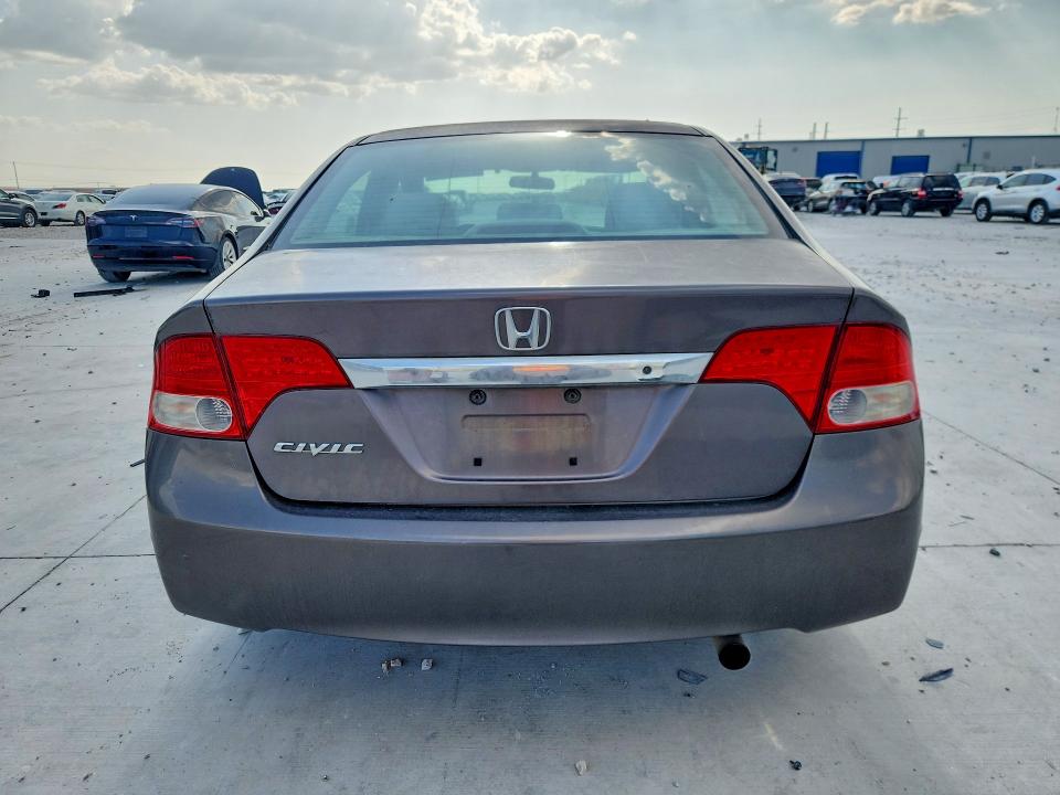 2011 Honda Civic მანქანა იყიდება აუქციონზე, vin: 19XFA1F50BE019870, აუქციონის ნომერი: 61983466