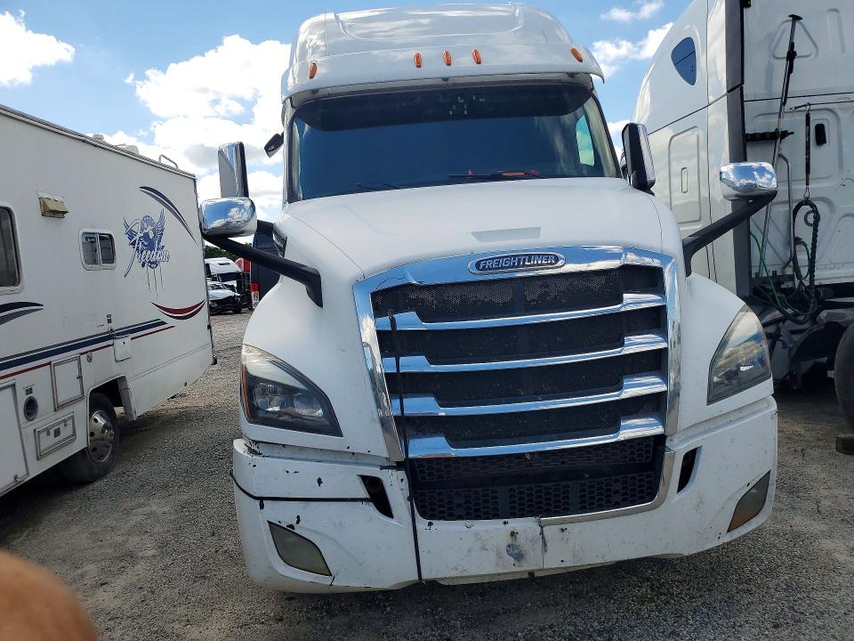 59741886 :رقم المزاد ، 1FUJHHDR8KLKN0228 vin ، 2019 Freightliner Cascadia 126 مزاد بيع