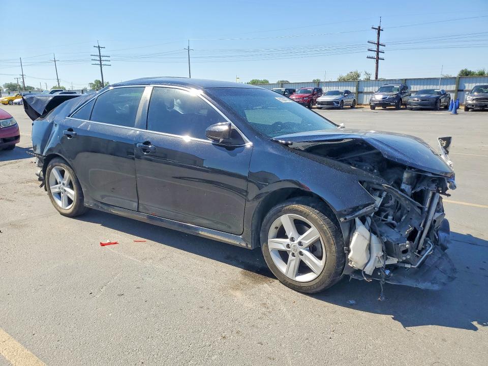 61354776 :رقم المزاد ، 4T1BF1FK6EU765523 vin ، 2014 Toyota Camry مزاد بيع