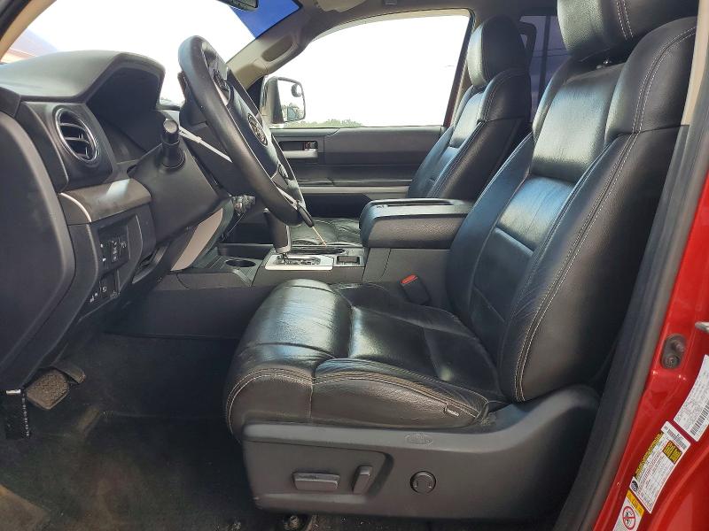 60626066 :رقم المزاد ، 5TFRM5F11JX126062 vin ، 2018 Toyota Tundra مزاد بيع