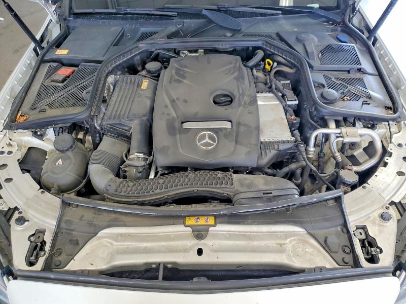 2015 Mercedes-benz C მანქანა იყიდება აუქციონზე, vin: 55SWF4KB7FU082980, აუქციონის ნომერი: 63051946
