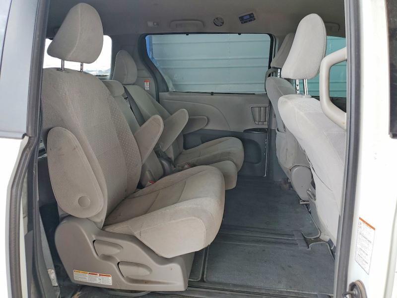 Продажа на аукционе авто 2018 Toyota Sienna, vin: 5TDKZ3DC1JS957398, номер лота: 61741586