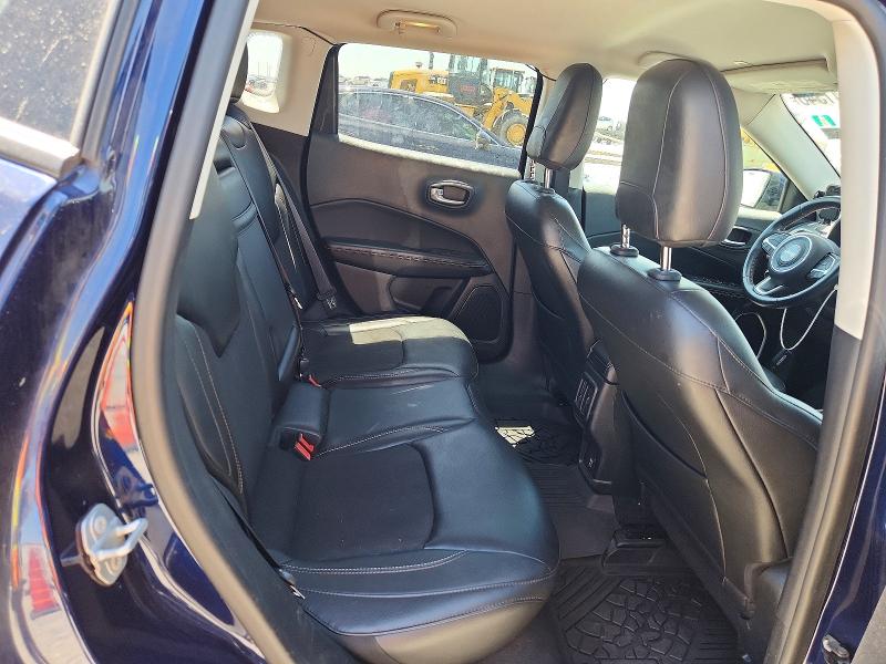 60241346 :رقم المزاد ، 3C4NJCBBXJT194723 vin ، 2018 Jeep Compass مزاد بيع