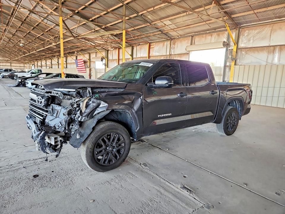Продаж на аукціоні авто 2022 Toyota Tundra, vin: 5TFLA5DB8NX014181, номер лоту: 60403446