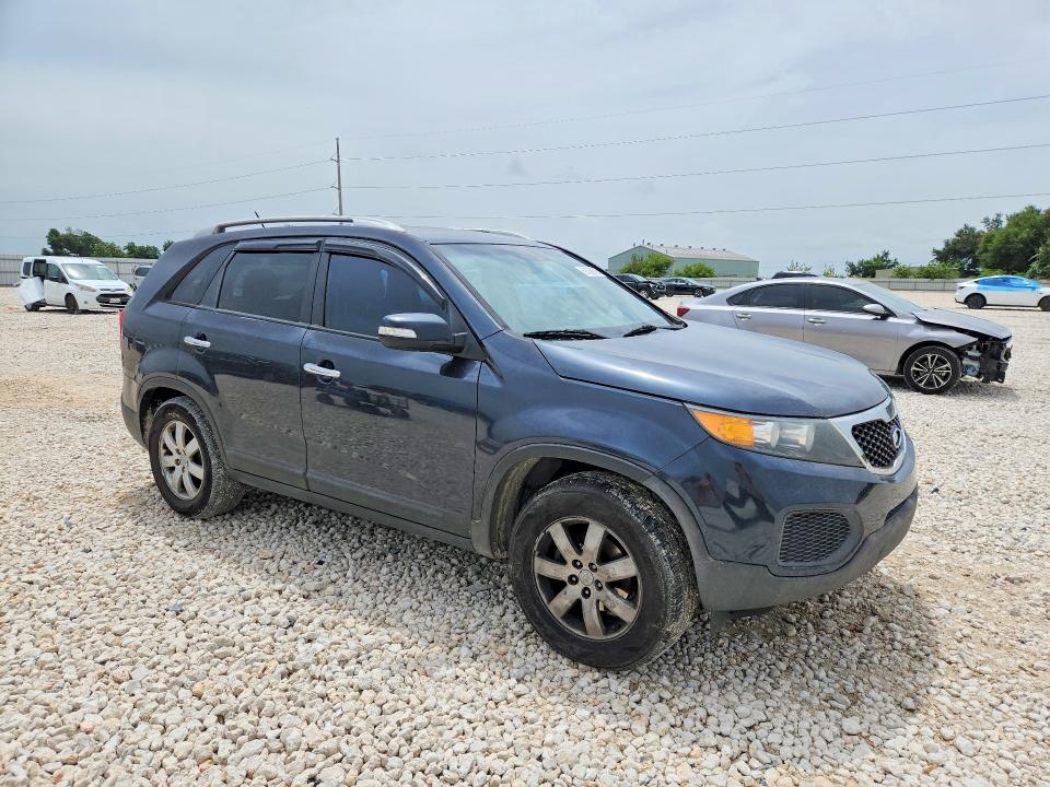 2013 Kia Sorento მანქანა იყიდება აუქციონზე, vin: 5XYKT4A24DG370021, აუქციონის ნომერი: 61369006