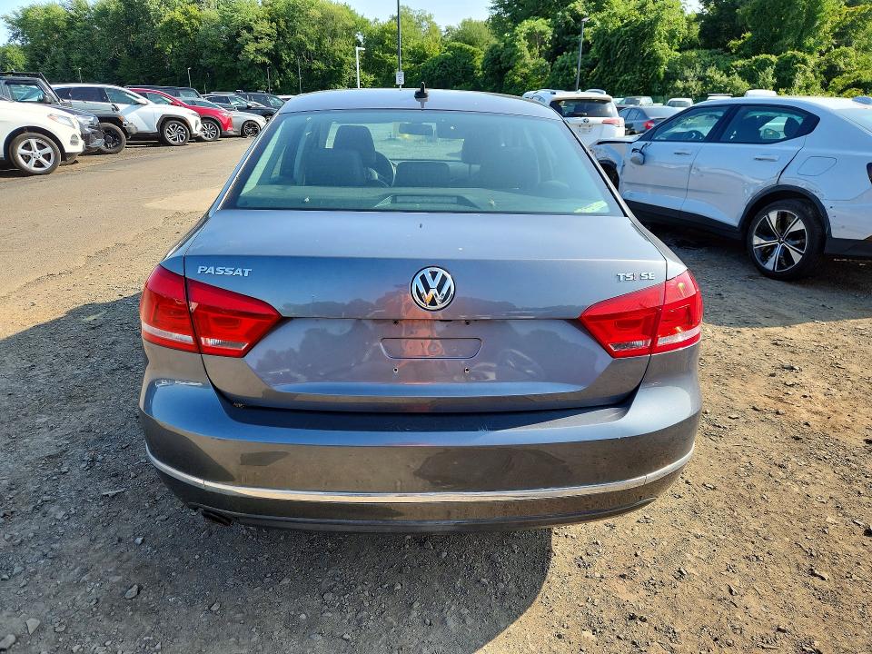 Продажа на аукционе авто 2015 Volkswagen Passat, vin: 1VWBT7A35FC010321, номер лота: 62459316