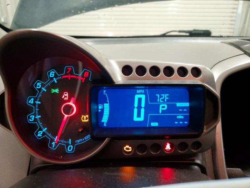 62721356 :رقم المزاد ، 1G1JE5SB1F4107912 vin ، 2015 Chevrolet Sonic مزاد بيع