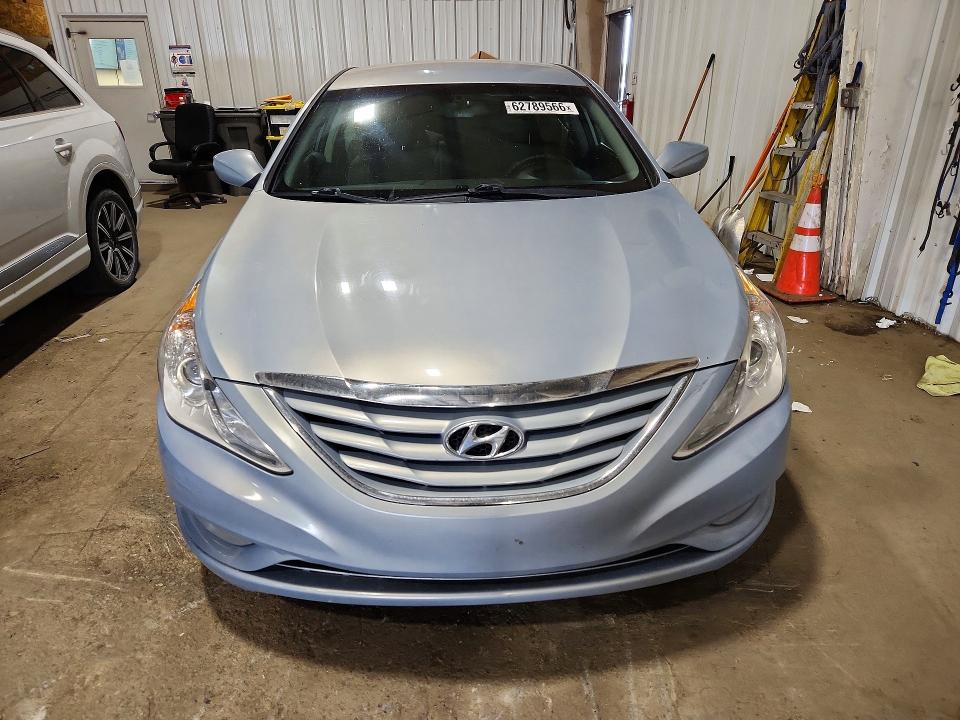 2013 Hyundai Sonata მანქანა იყიდება აუქციონზე, vin: 5NPEB4ACXDH532347, აუქციონის ნომერი: 62789566