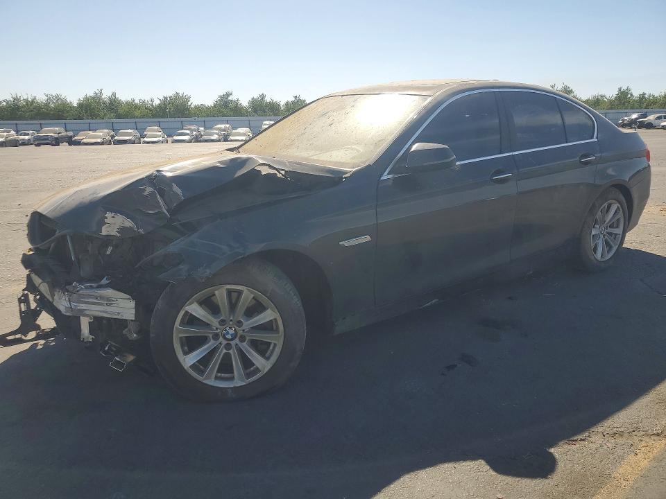 59335836 :رقم المزاد ، WBA5A5C56ED504914 vin ، 2014 Bmw 528 مزاد بيع