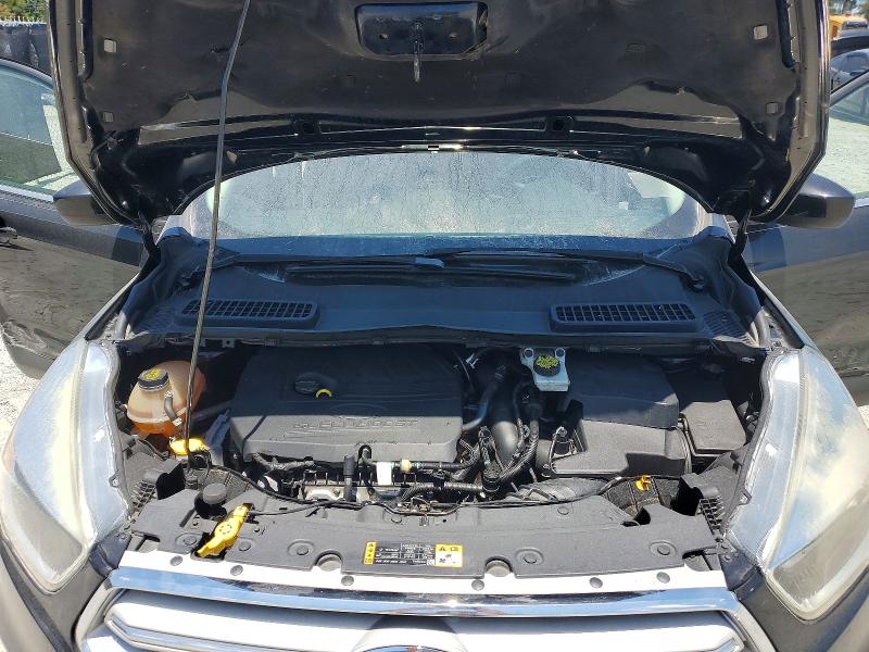 61523876 :رقم المزاد ، 1FMCU9GD6JUA68372 vin ، 2018 Ford Escape مزاد بيع