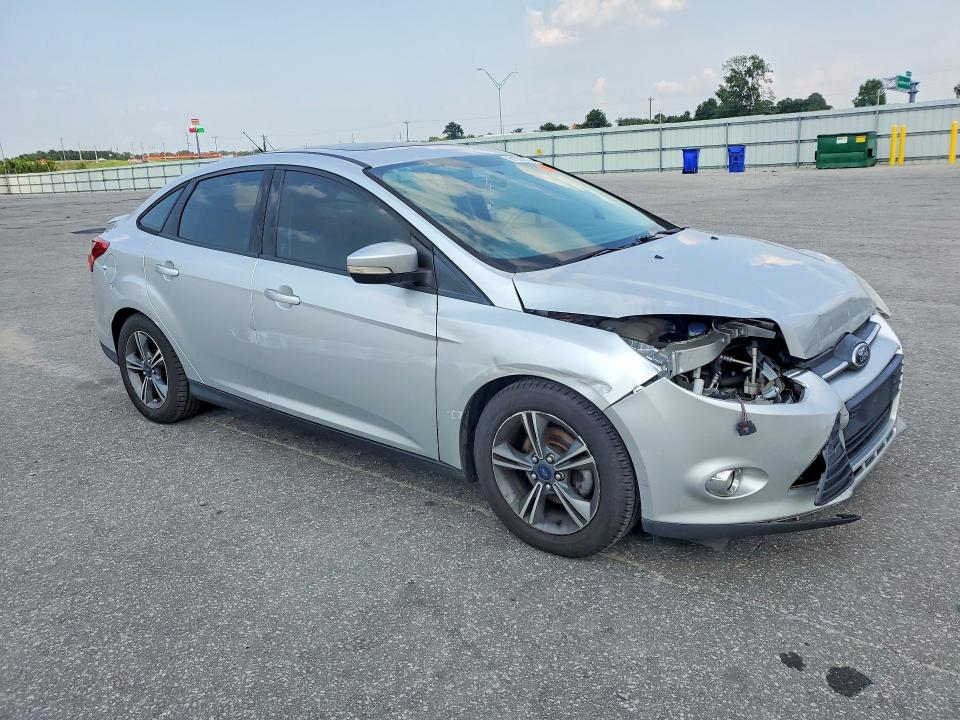 61305626 :رقم المزاد ، 1FADP3F22EL227080 vin ، 2014 Ford Focus مزاد بيع