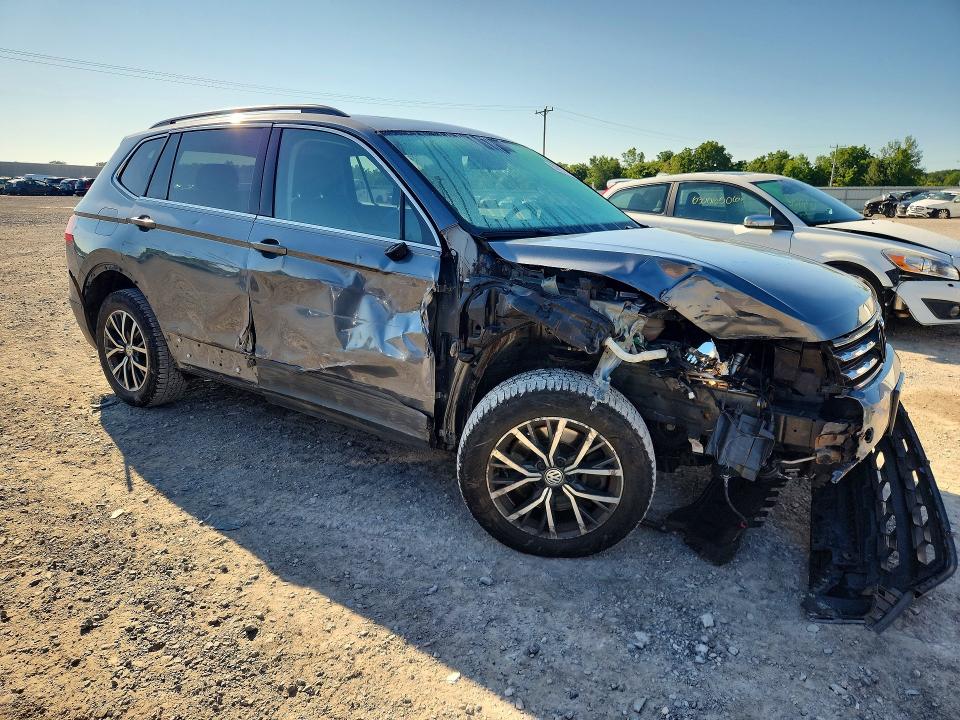 Продажа на аукционе авто 2019 Volkswagen Tiguan, vin: 3VV2B7AX2KM176461, номер лота: 63313216
