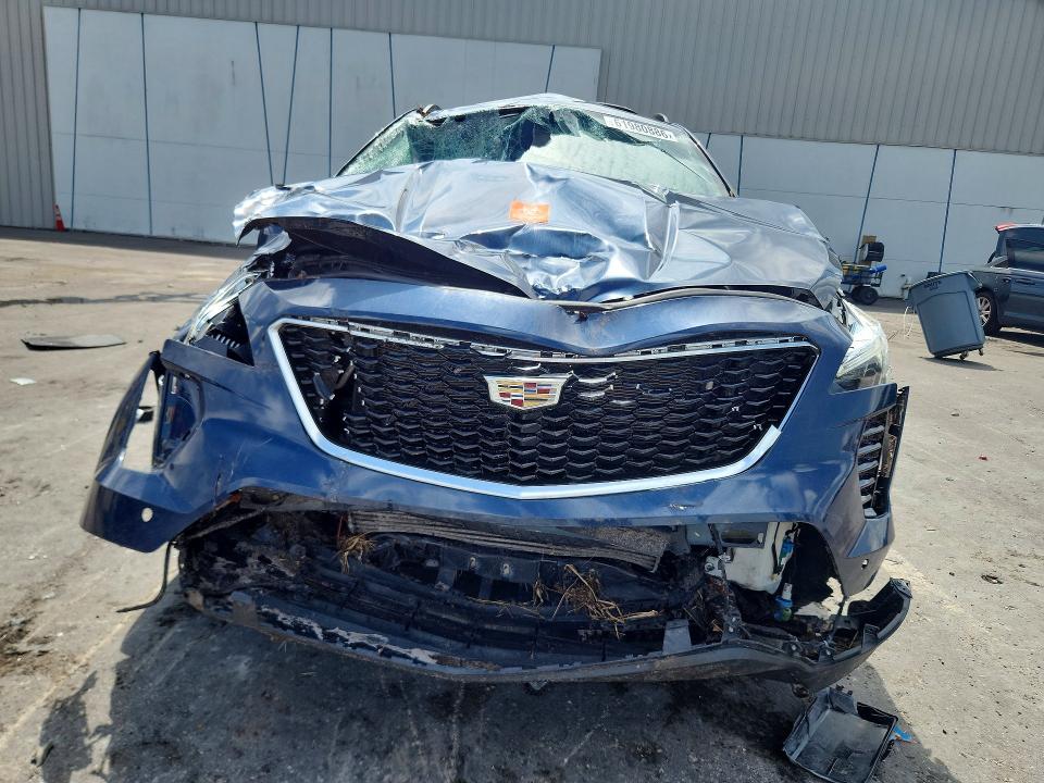 61980886 :رقم المزاد ، 1GYFZER41LF089589 vin ، 2020 Cadillac Xt4 مزاد بيع